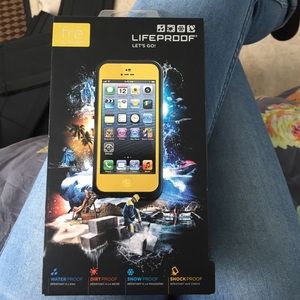 iphone 5 life proof case