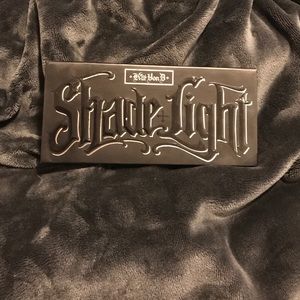 Kat Von D Shade and Light Pallet