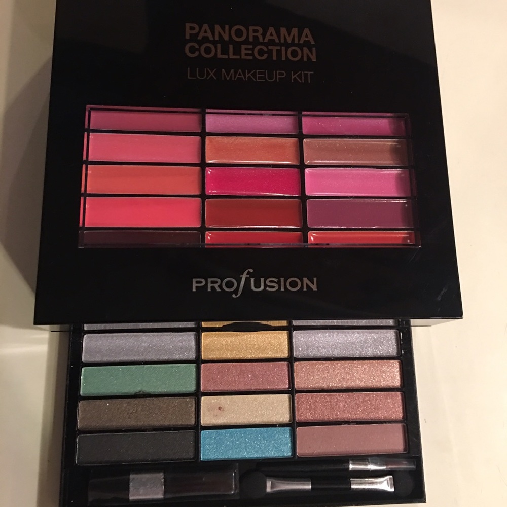 Makeup Kit