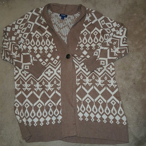 Old Navy Sweaters - SUPER CUTE OLD NAVY CARDIGAN