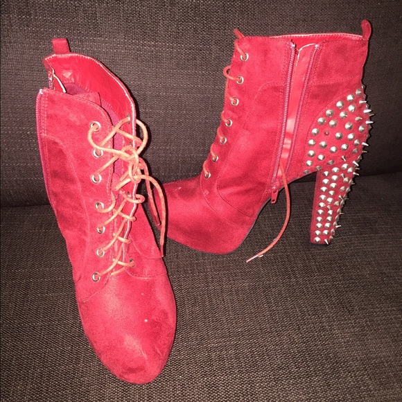 Booties red π΄ - Picture 1 of 3