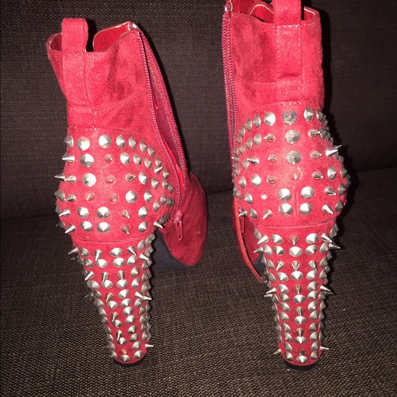 Booties red π΄ - Picture 2 of 3