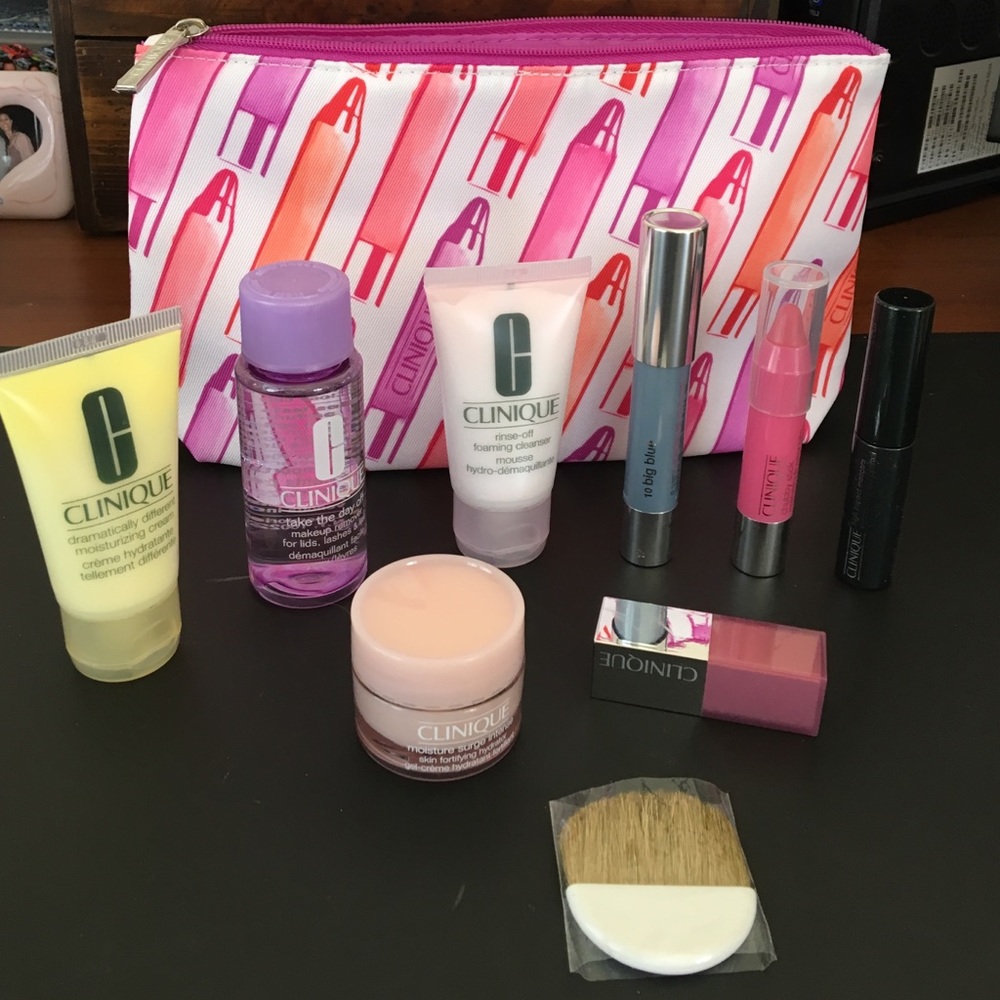 10 piece Clinique make up and skin care set. New