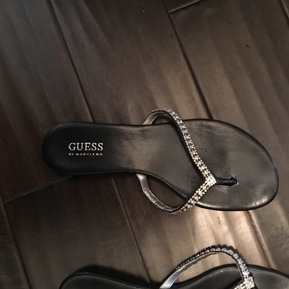 Guess Flops