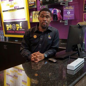 Meet your Posher, Jonathan