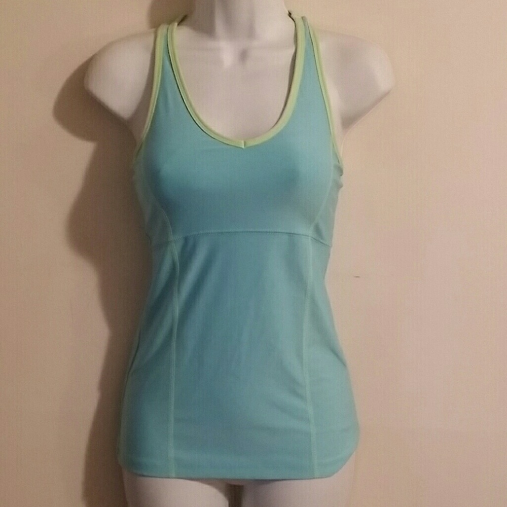 WORKOUT TOP