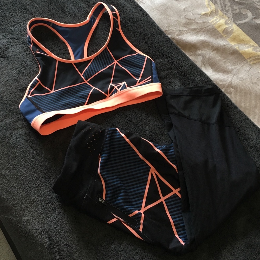Champion Duodry workout Capri pants & sports bra M