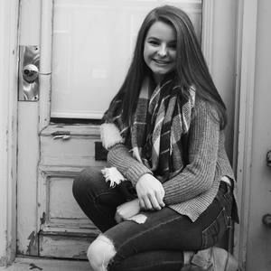 Meet your Posher, Olivia