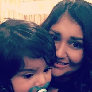 Meet your Posher, Yenifee