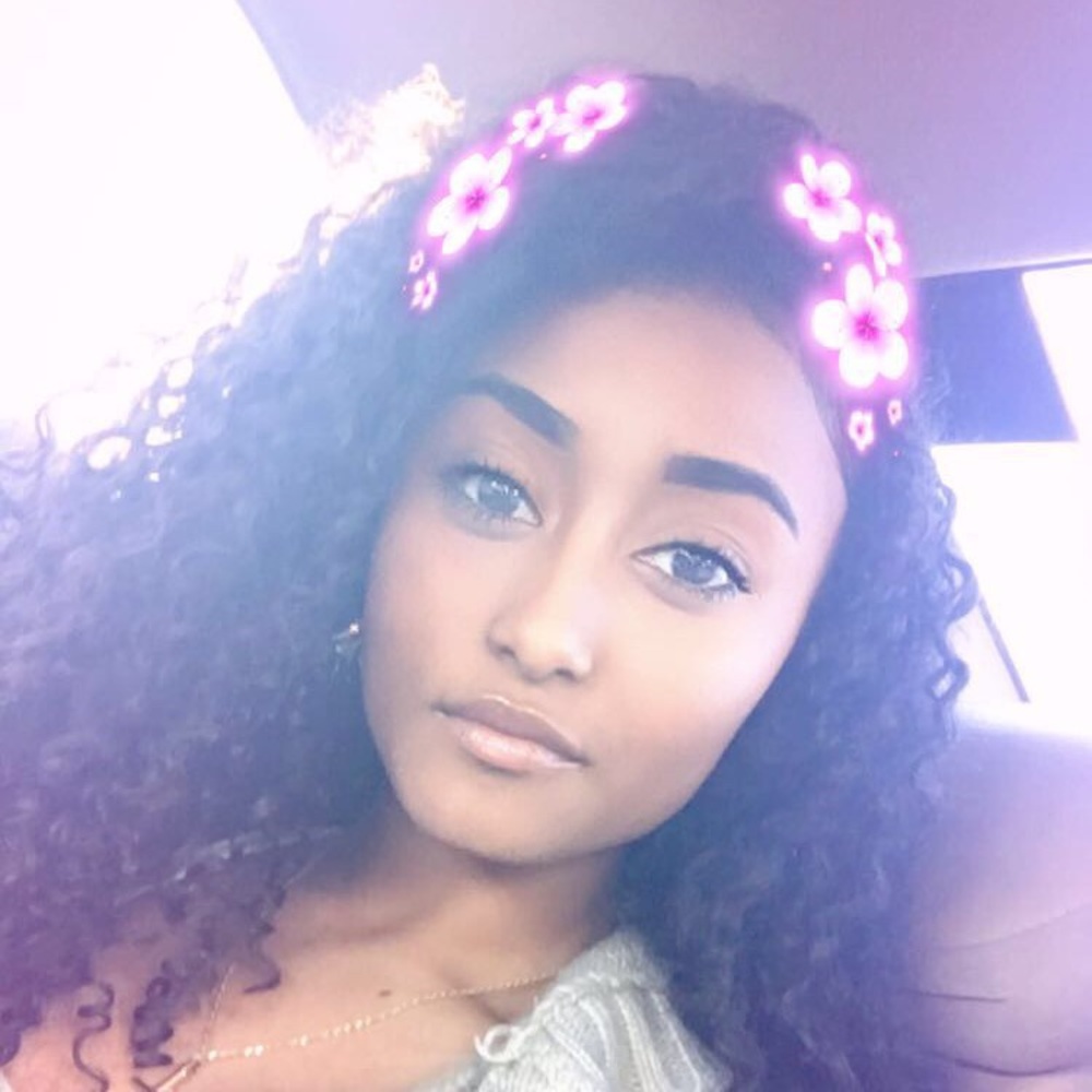 Meet your Posher, Khaila