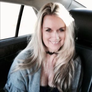 Meet your Posher, Carie