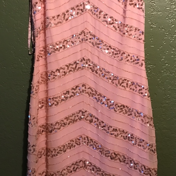 ❤️Glamorous Mini Pink Dress❤️ - Picture 3 of 3