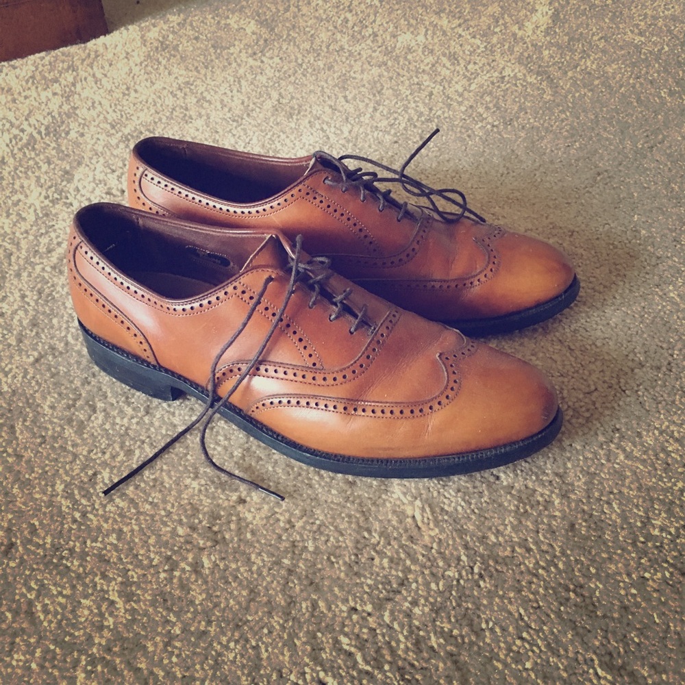Size 9 Allen Edmonds