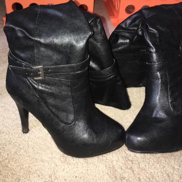 Boots - Picture 2 of 3