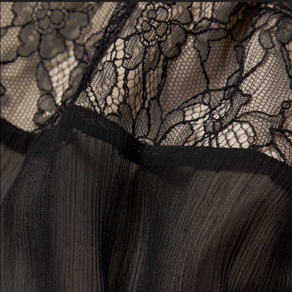 Alice + Olivia Giovanna silk lace high-neck maxi - Picture 3 of 5