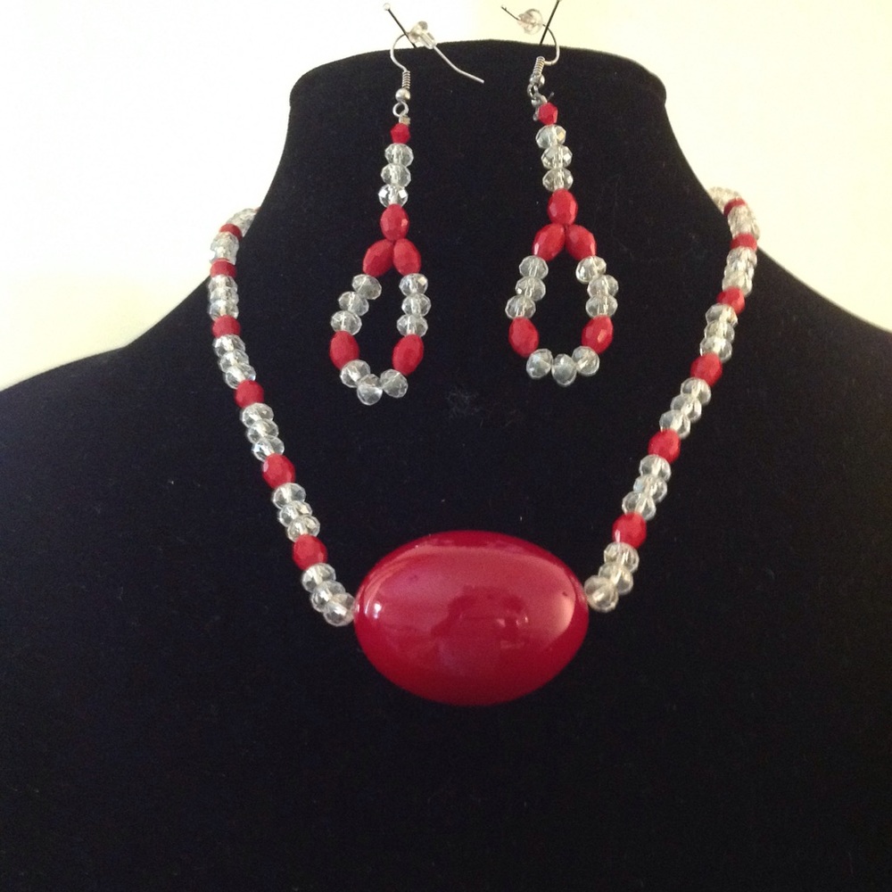 Beaded and crystal necklace and earring set.