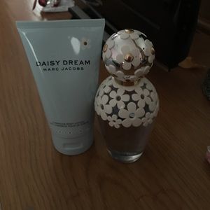 Daisy dream Marc Jacobs's perfume