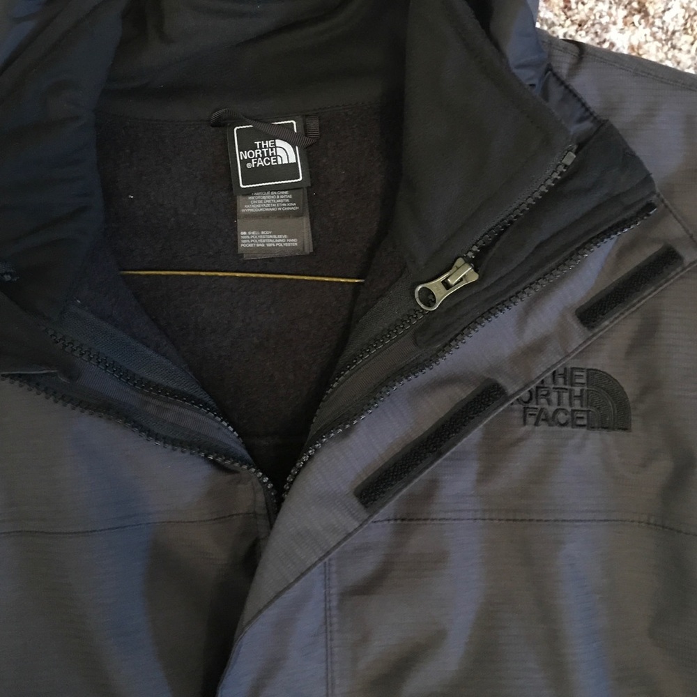 North face men's ski jacket size large worn once!!