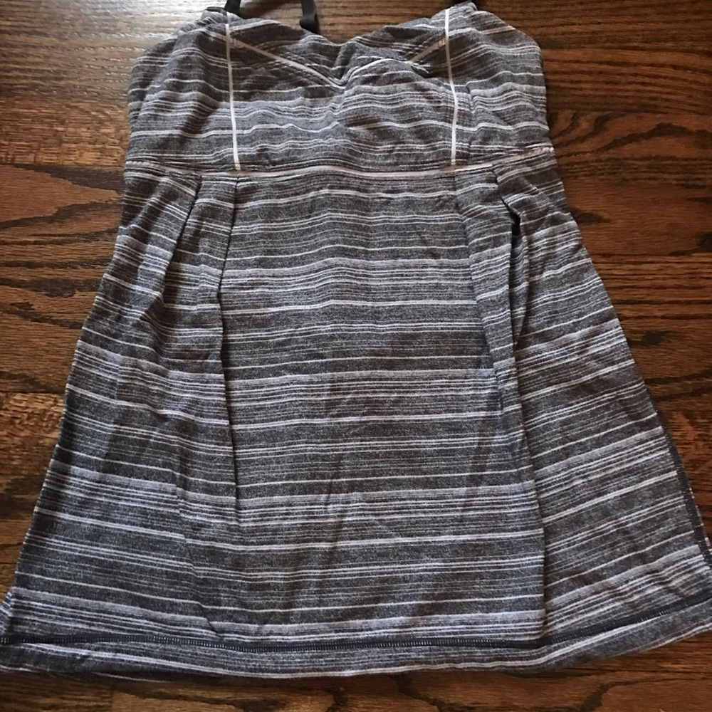 Lululemon - Picture 2 of 3