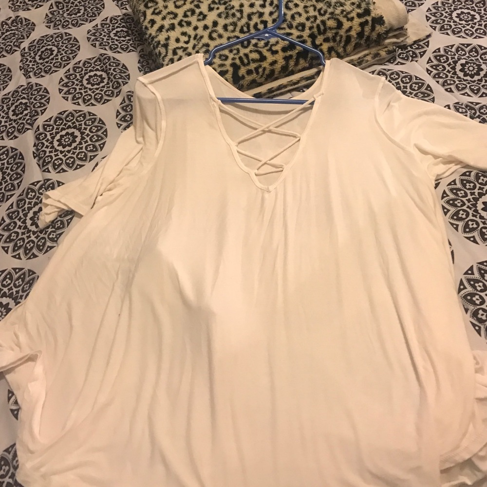Quarter sleeve American Eagle shirt