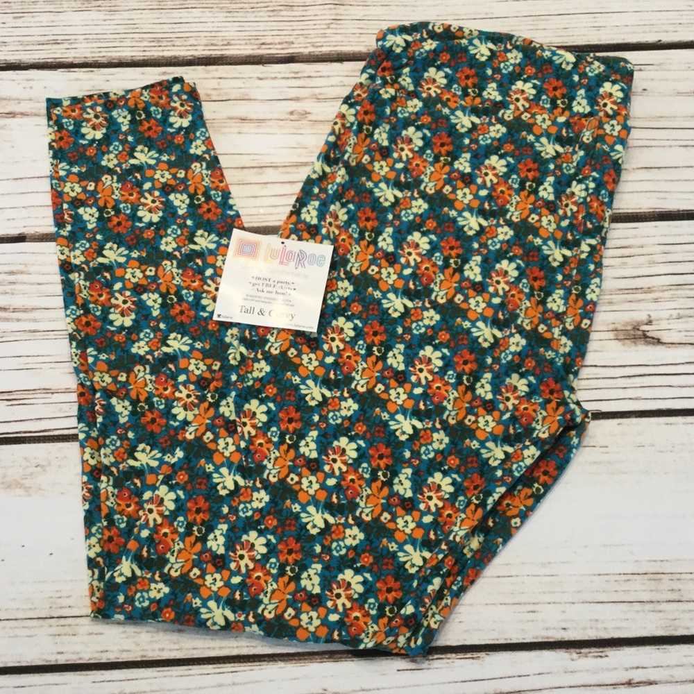 NWT multi color print in T/C!