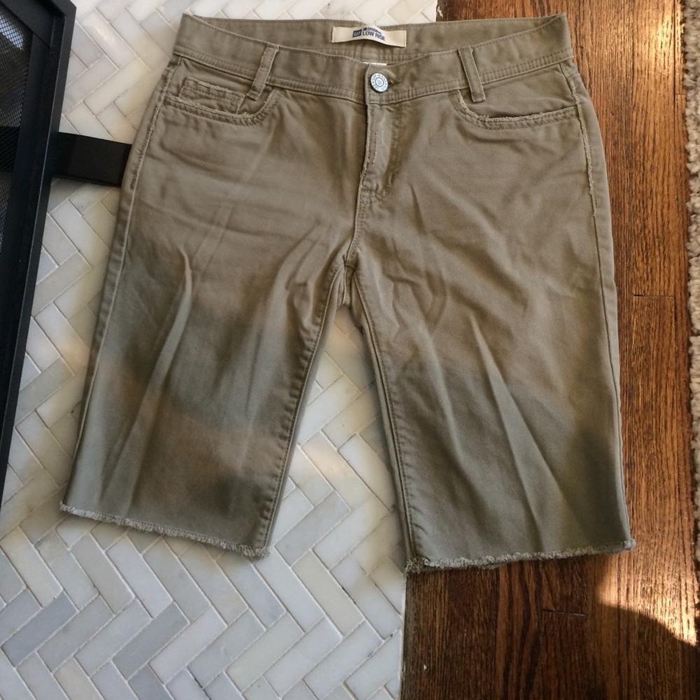 Gap Low Rise Bermuda Short