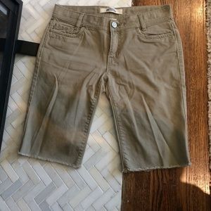 Gap Low Rise Bermuda Short