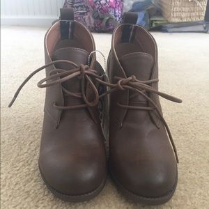 Adorable Tommy Hilfiger Booties