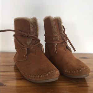 Toms Fur Boots size 8.5