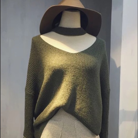 💞NEW IN💞choker  sweater with zips on elbow👯 - Picture 2 of 5