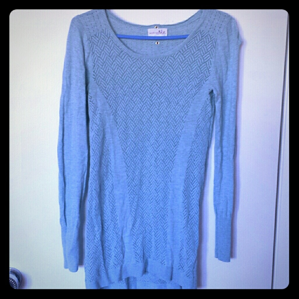 Blue thin sweater/top