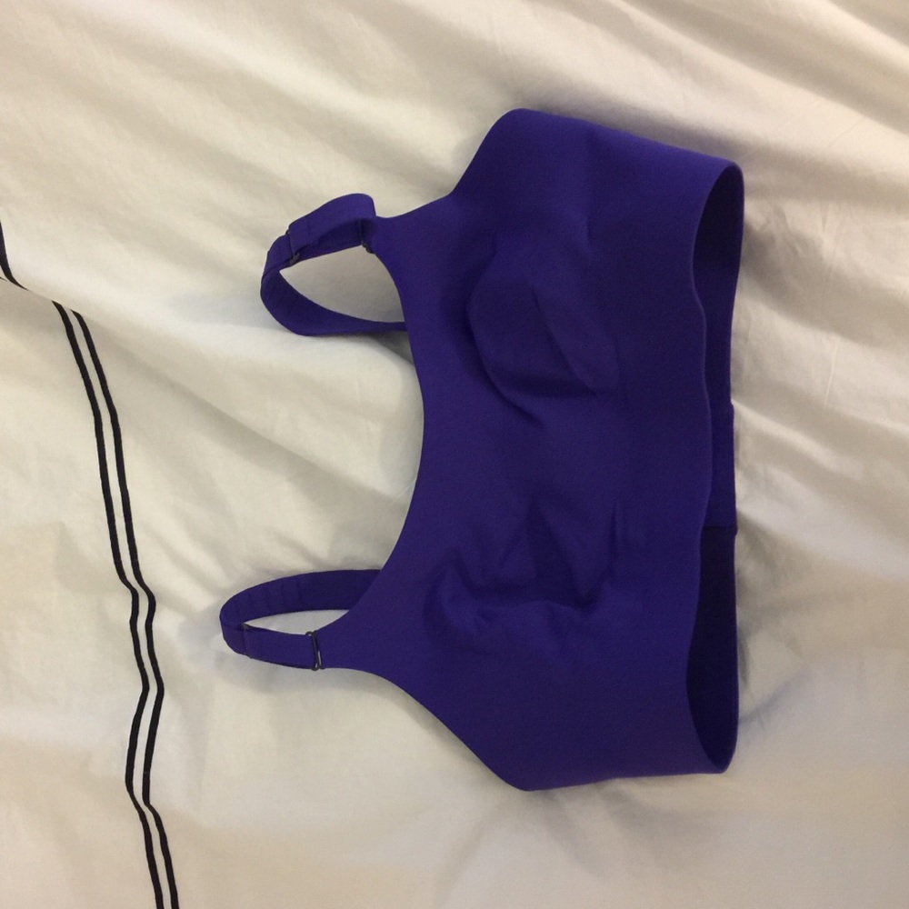 Lululemon sports bra 36DD NWOT