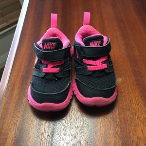 Super cute hot pink and black toddler Nikes