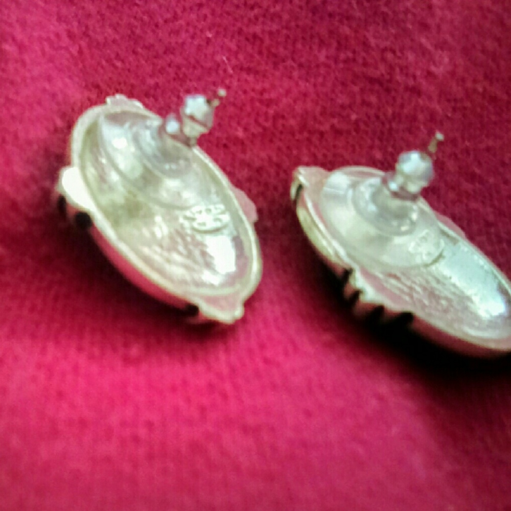 Jewelry - Picture 2 of 2
