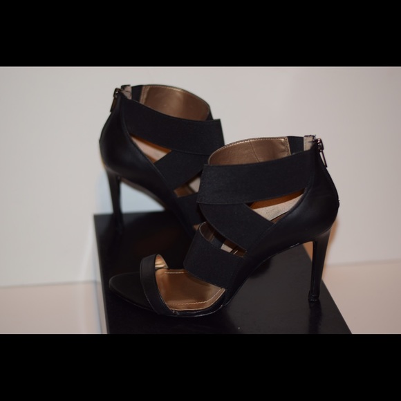 Black cross strap sandals - Picture 4 of 4