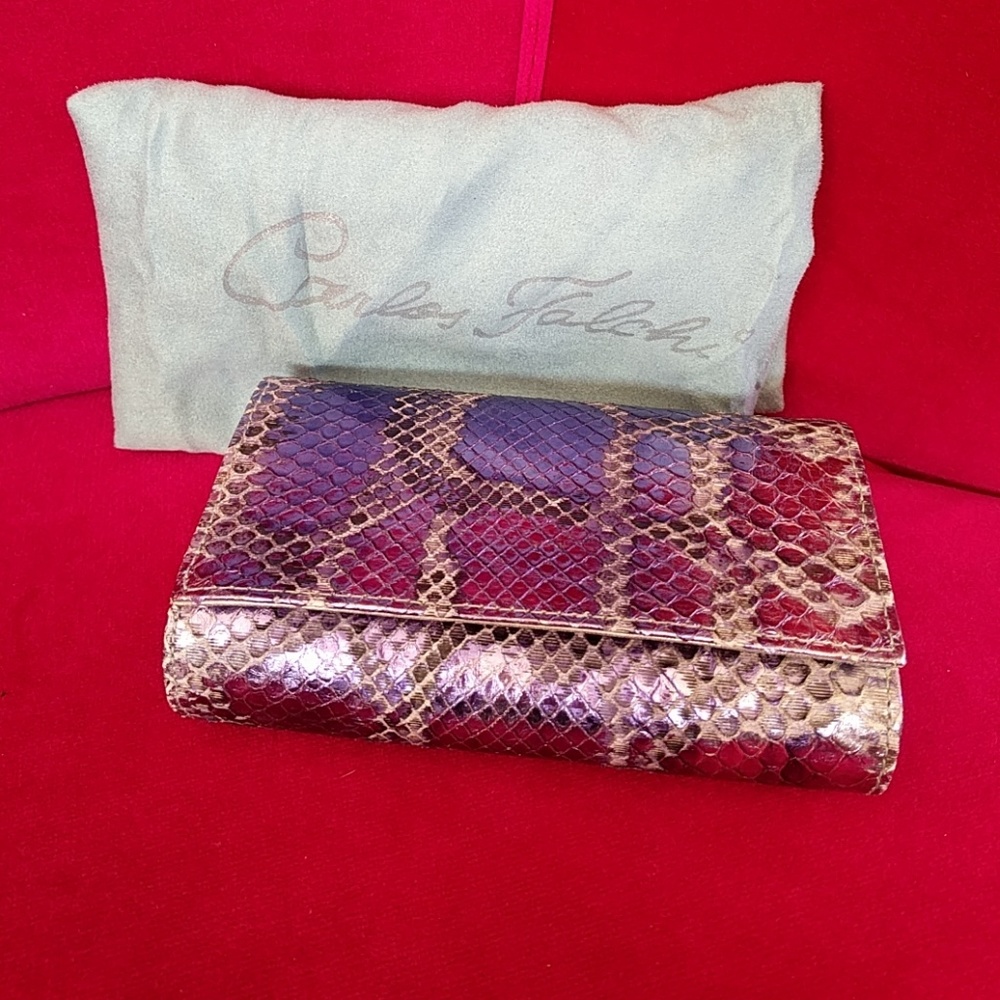 Purple metallic clutch