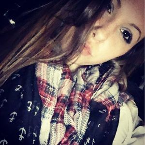 Meet your Posher, Rhiannon