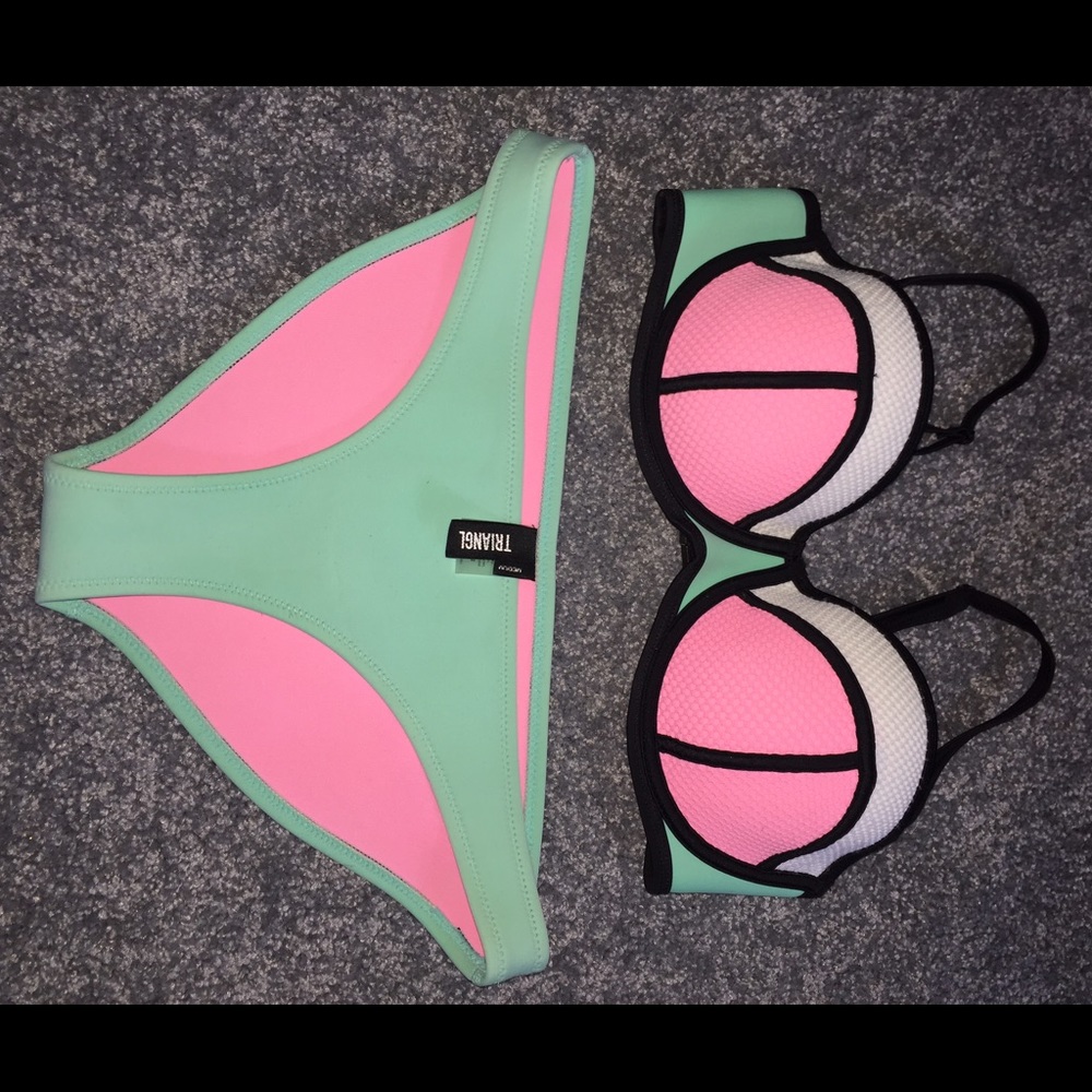 SMALL ++ TRIANGL M BOTTOM