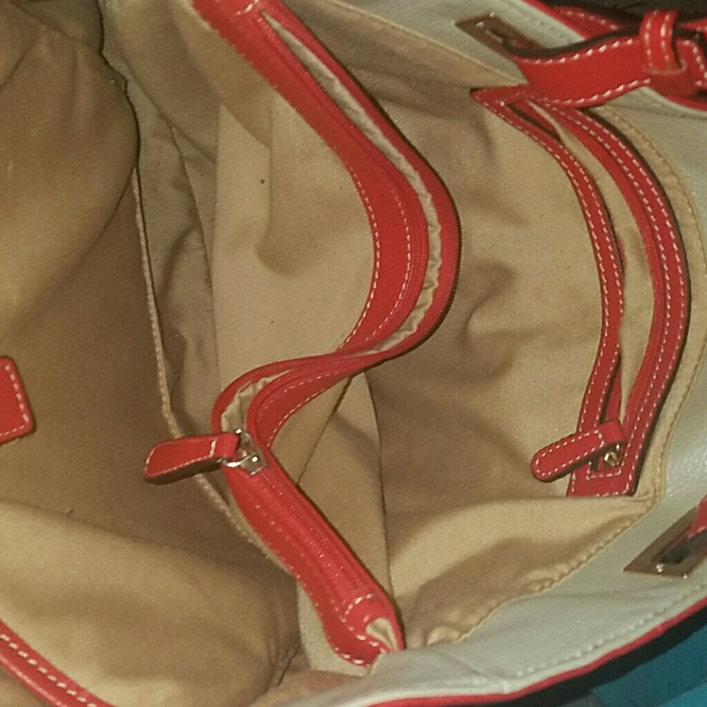 A Handbag - Picture 3 of 3