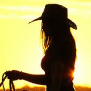 Meet your Posher, Tanya dawn