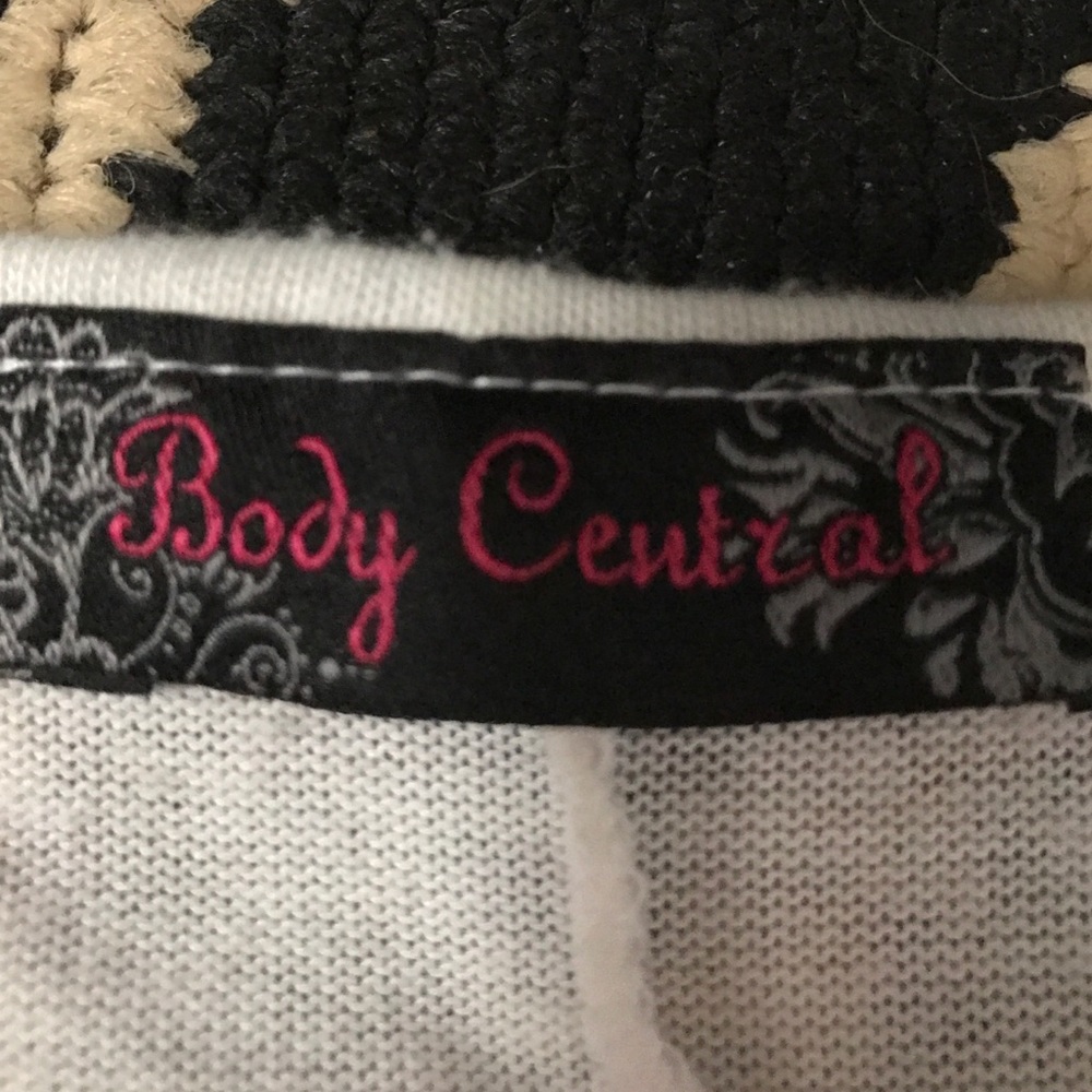 Shirt - Picture 2 of 4