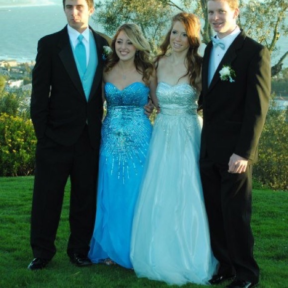 Prom Dress - Picture 1 of 4