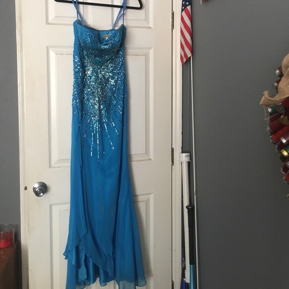 Prom Dress - Picture 4 of 4