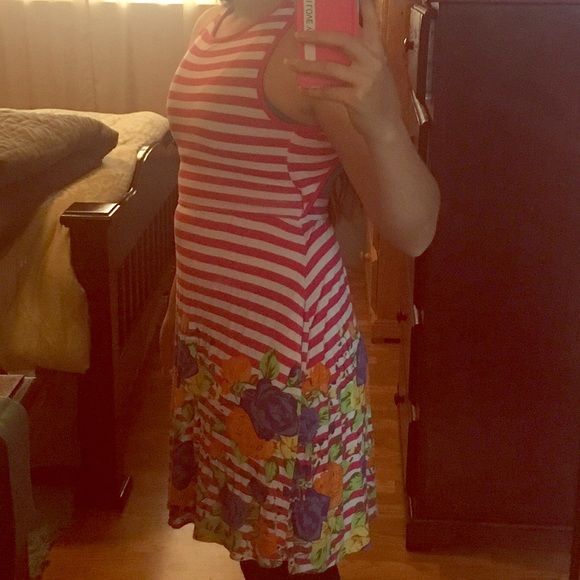 Flowered Dress - Picture 1 of 3