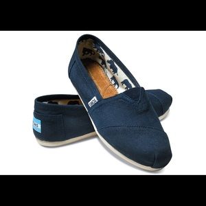 TOMS- Navy canvas women's classic