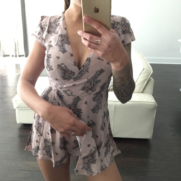 1 LEFT! Margaret Blush Wrap Romper - Picture 2 of 4