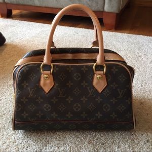 FAKE Louis Vuitton purse