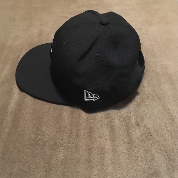 Hat - Picture 3 of 4