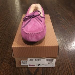 Ugg Dakota slipper NIB size 7