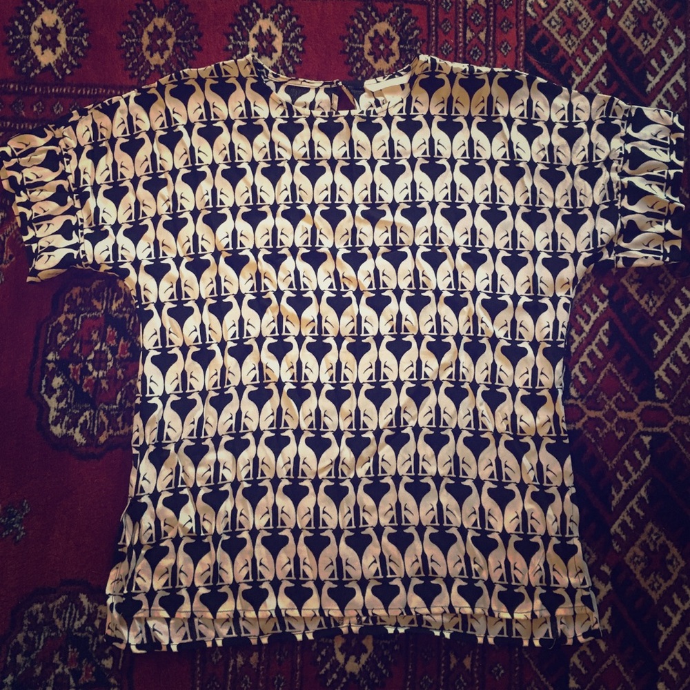 H&M black and white Greyhound print top